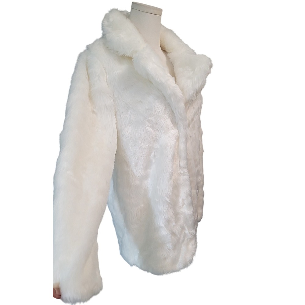 JouJou Ivory Faux Fur Coat Jacket Women's Small Collared Button‎ Up Winter
